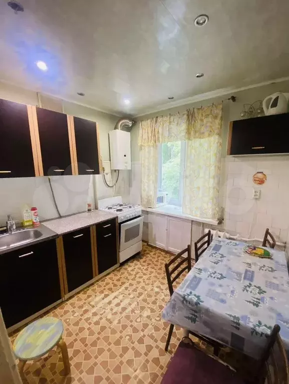 2-к. квартира, 43 м, 5/5 эт. - Фото 0