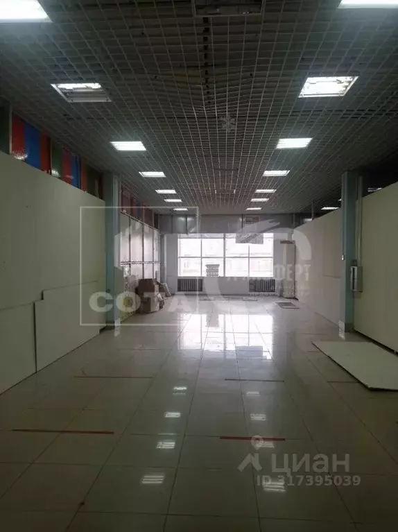 Торговая площадь в Воронежская область, Лиски Коммунистическая ул., 21 ... - Фото 1