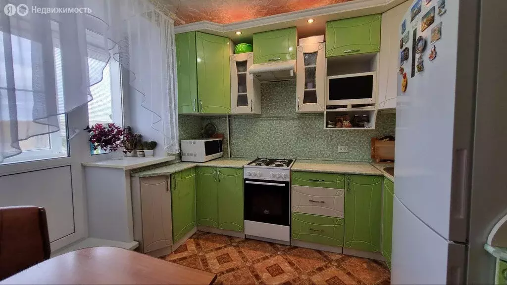 2-комнатная квартира: Бор, посёлок Октябрьский, улица Карла Маркса, 1А ... - Фото 1