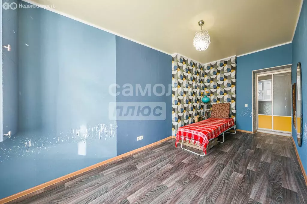 3-комнатная квартира: Екатеринбург, улица Челюскинцев, 62 (61.4 м) - Фото 1