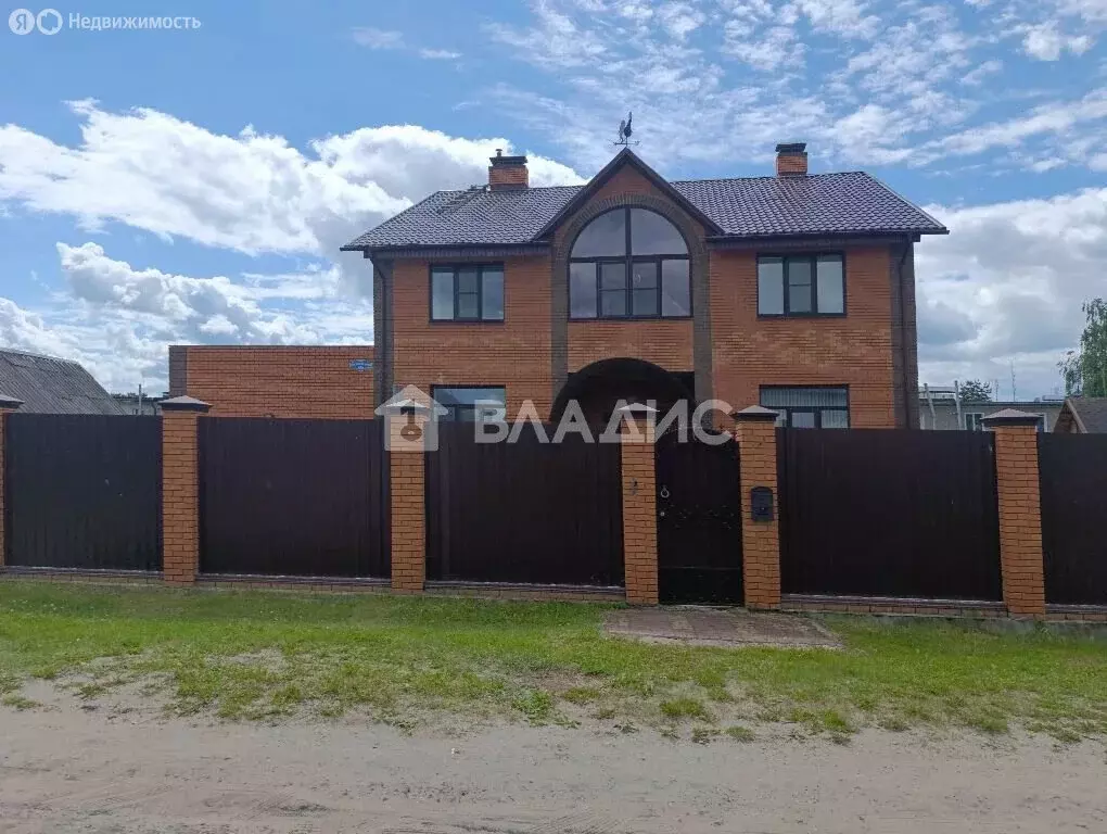 Дом в Козельск, улица Достоевского, 35 (261.3 м) - Фото 1