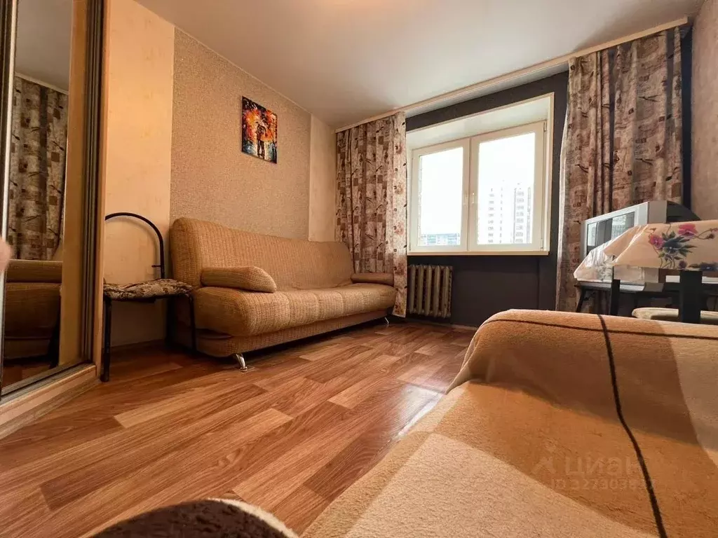 Комната Свердловская область, Екатеринбург ул. Гурзуфская, 18 (13.0 м) - Фото 1