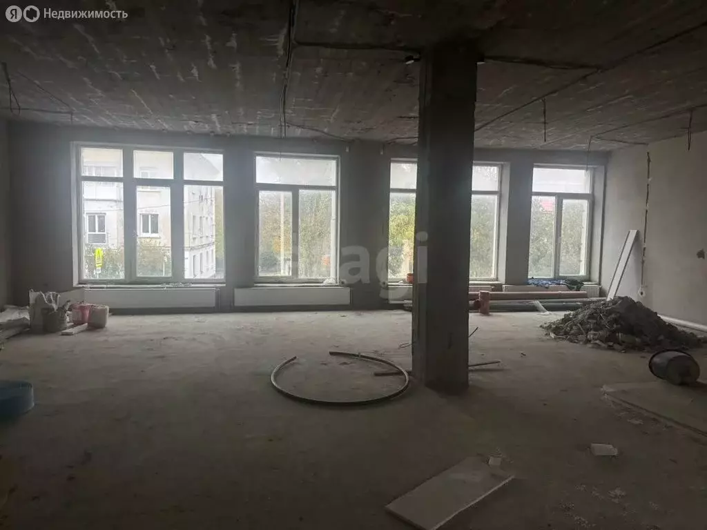 4-комнатная квартира: Симферополь, Караимская улица, 24 (181.4 м) - Фото 2