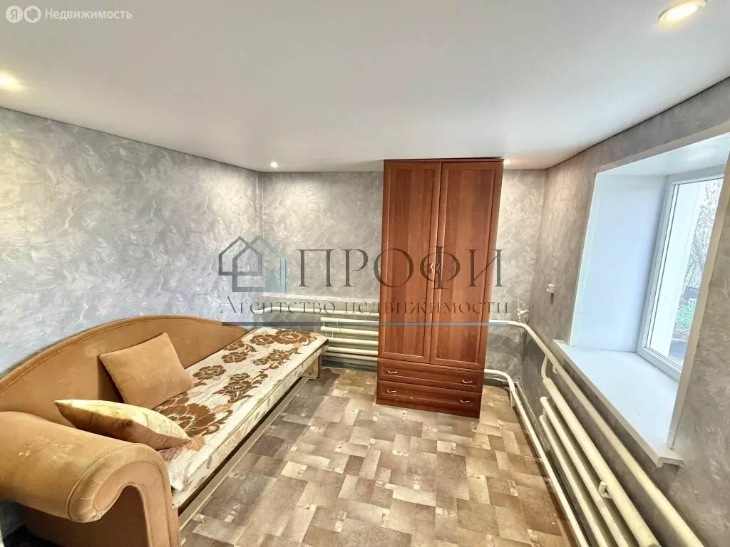 2-комнатная квартира: Новый Оскол, Успенская улица, 39 (30 м) - Фото 1