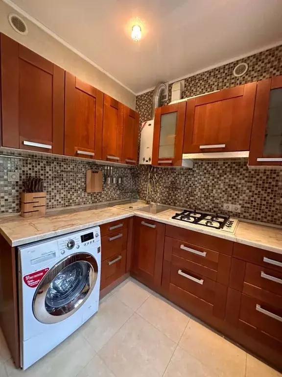 3-к. квартира, 80 м, 3/3 эт. - Фото 0