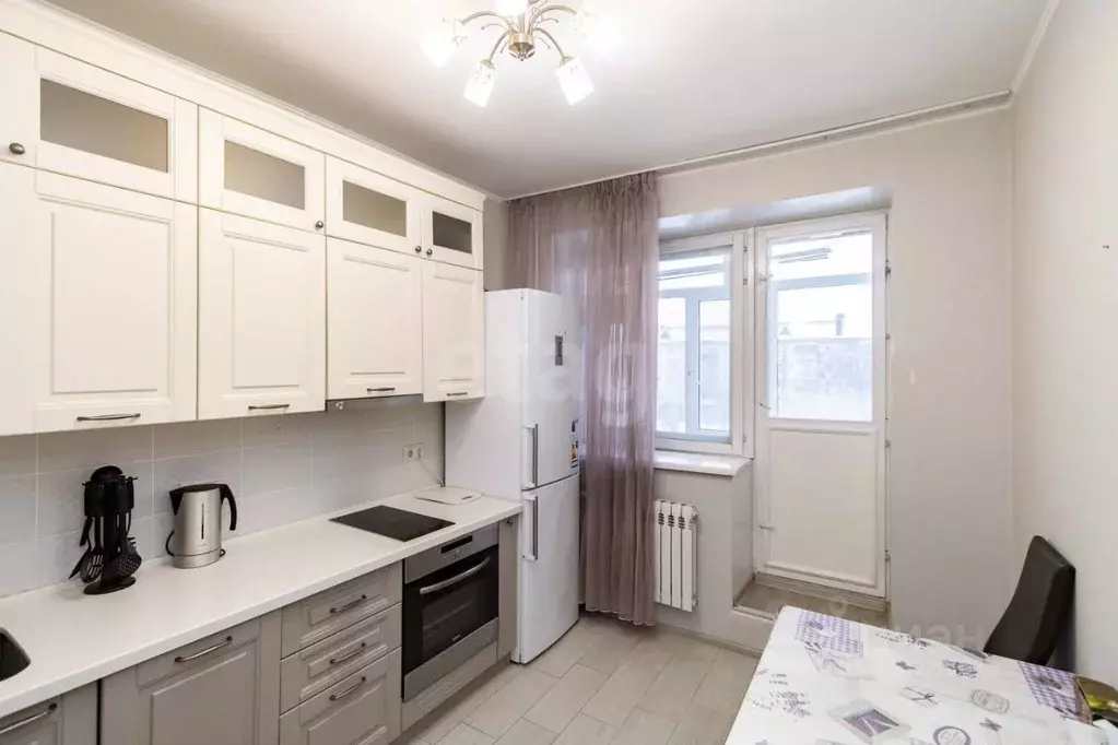 2-к кв. Тюменская область, Тюмень Минская ул., 81 (55.5 м) - Фото 1