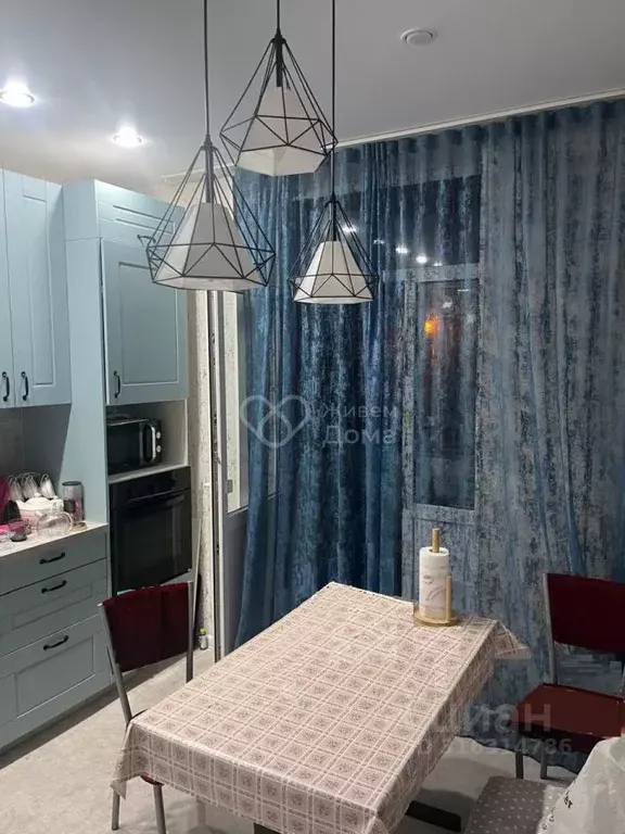 3-к кв. Волгоградская область, Волгоград просп. Имени В.И. Ленина, 15 ... - Фото 1