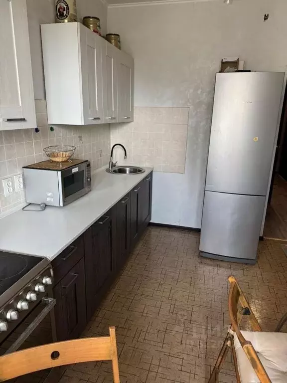 2-к кв. Оренбургская область, Оренбург Салмышская ул., 39/1 (65.0 м) - Фото 1