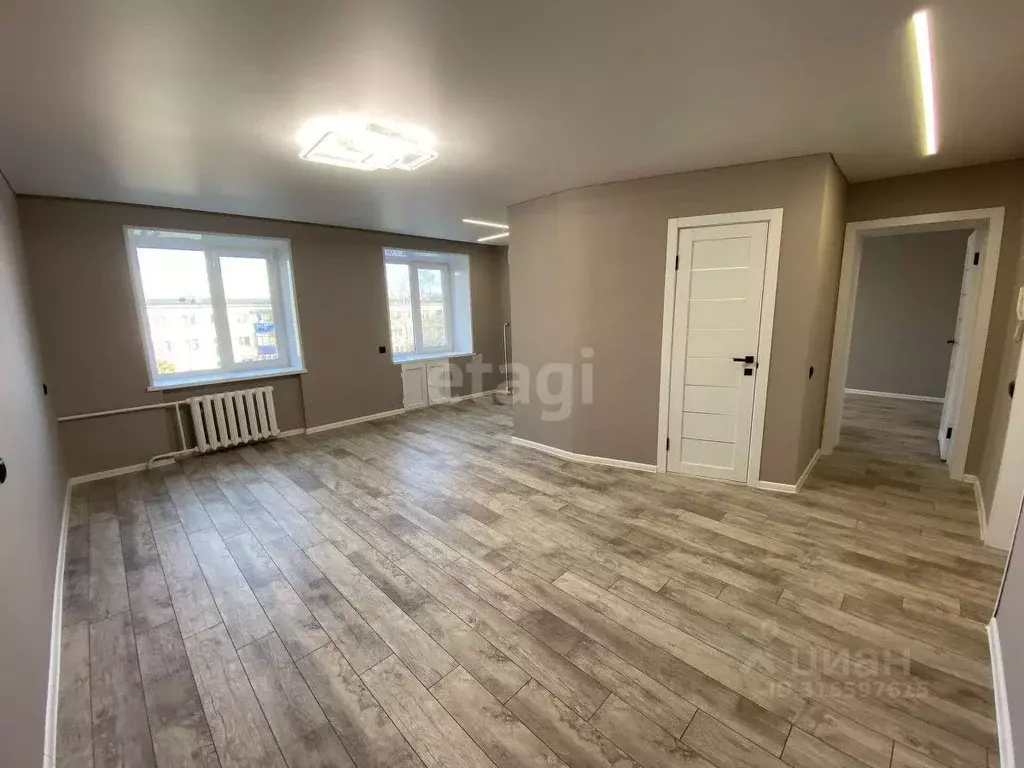 2-к кв. Башкортостан, Стерлитамак Коммунистическая ул., 20 (45.0 м) - Фото 0