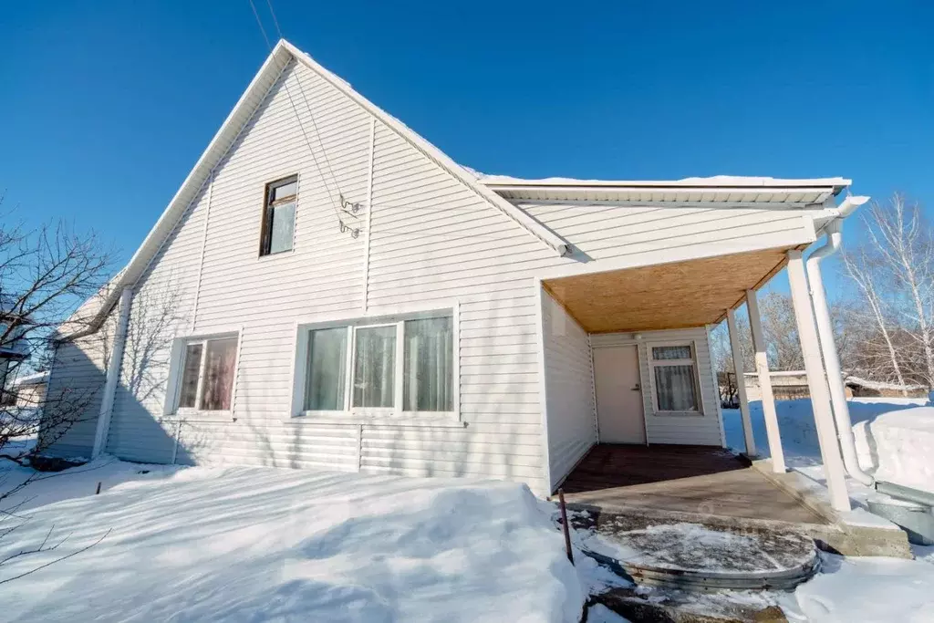 Дом в Алтайский край, Бийский район, с. Малоенисейское Советская ул., ... - Фото 1