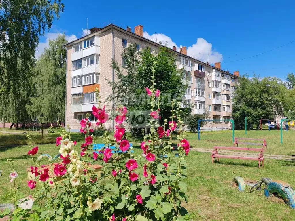 2-к кв. Калужская область, Людиново ул. Гогиберидзе, 21 (44.7 м) - Фото 1