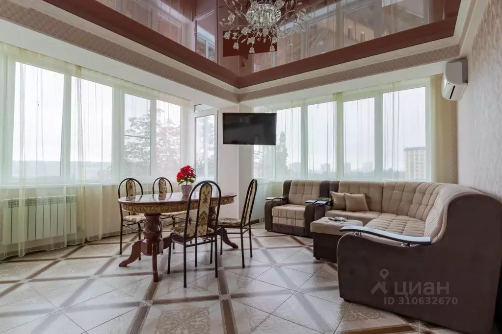 3-к кв. Ставропольский край, Пятигорск ул. Власова, 4 (75.0 м) - Фото 0