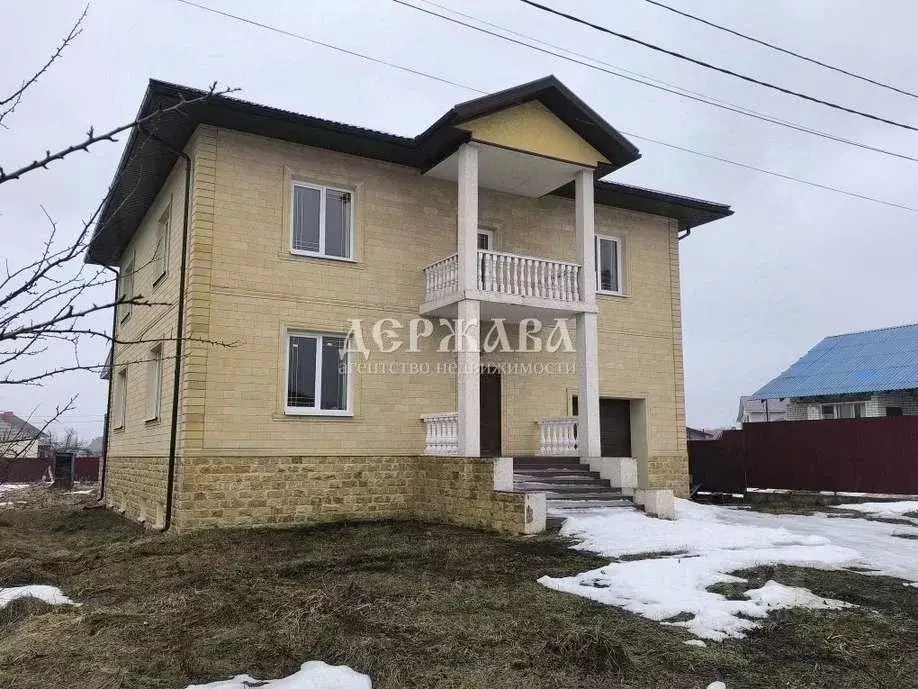 Коттедж в Белгородская область, Старый Оскол Радужная ул. (385 м) - Фото 2