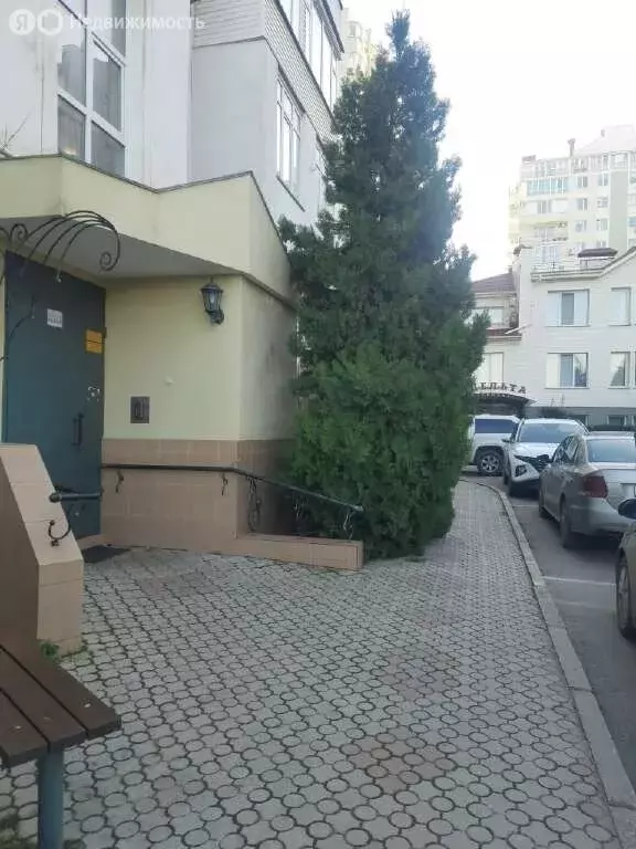 3-комнатная квартира: Севастополь, улица Репина, 15 (120 м) - Фото 1