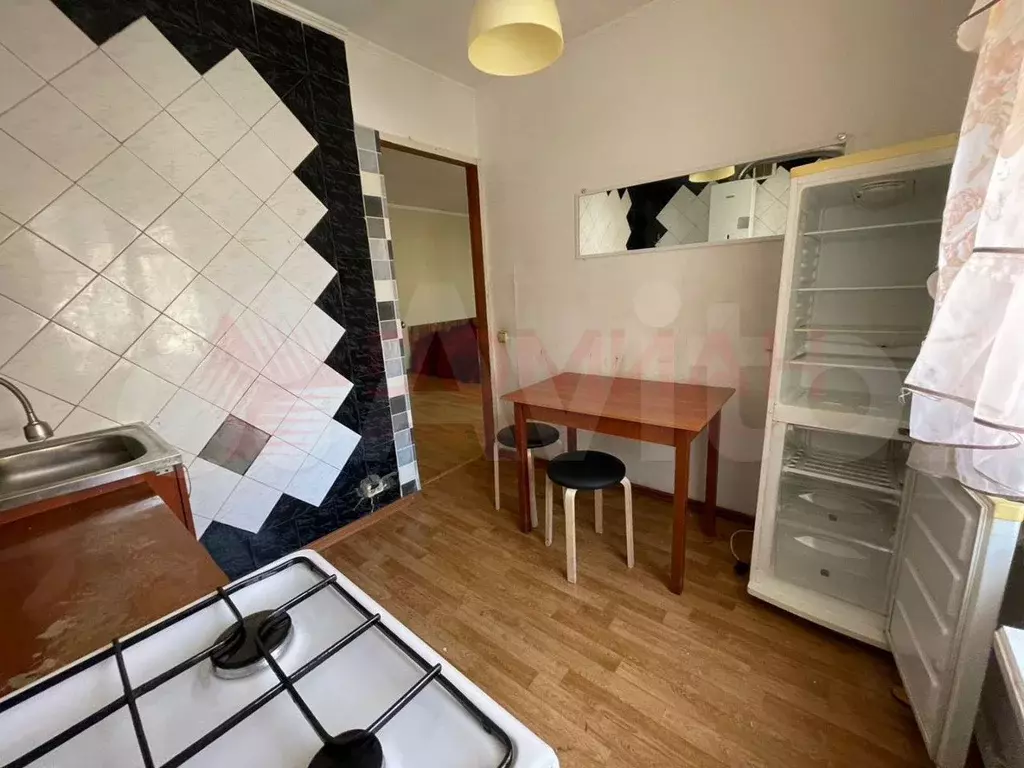 1-к. квартира, 38 м, 2/5 эт. - Фото 0