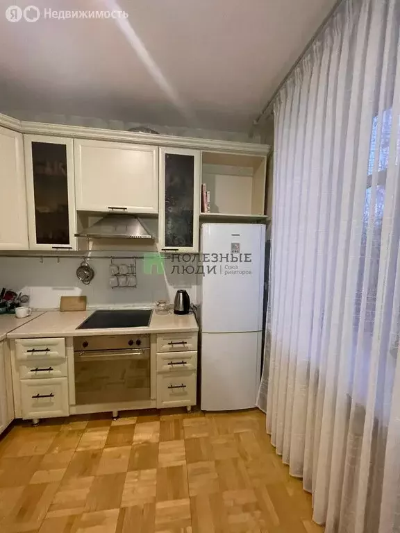 3-комнатная квартира: Глазов, улица Наговицына, 6 (72.2 м) - Фото 1