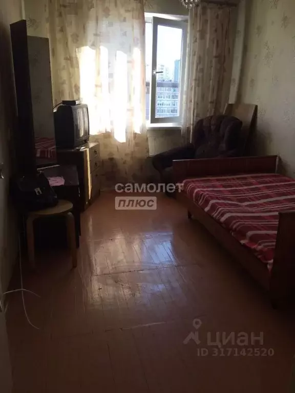 Комната Свердловская область, Екатеринбург ул. Репина, 21 (11.0 м) - Фото 1
