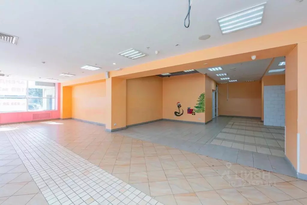 Помещение свободного назначения в Пермский край, Пермь ул. Крисанова, ... - Фото 2