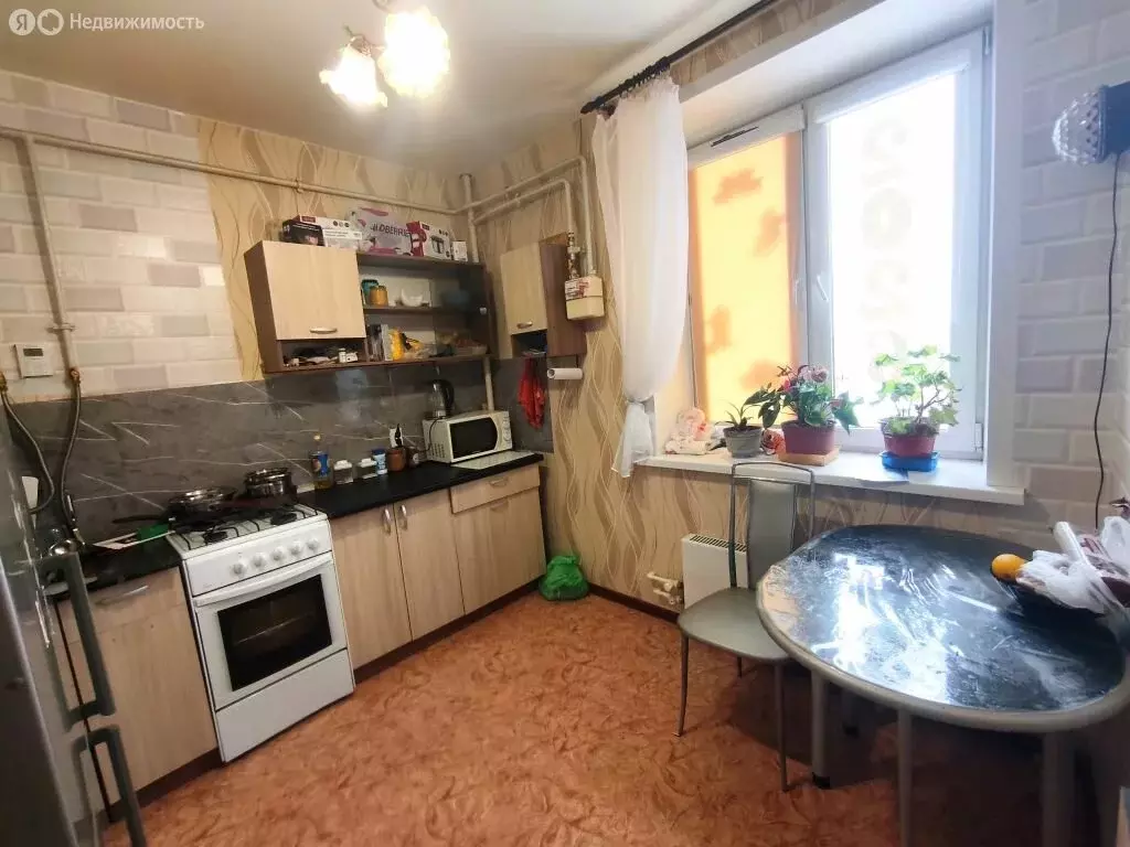 2-комнатная квартира: Новомосковск, Школьная улица, 18А (49.8 м) - Фото 1