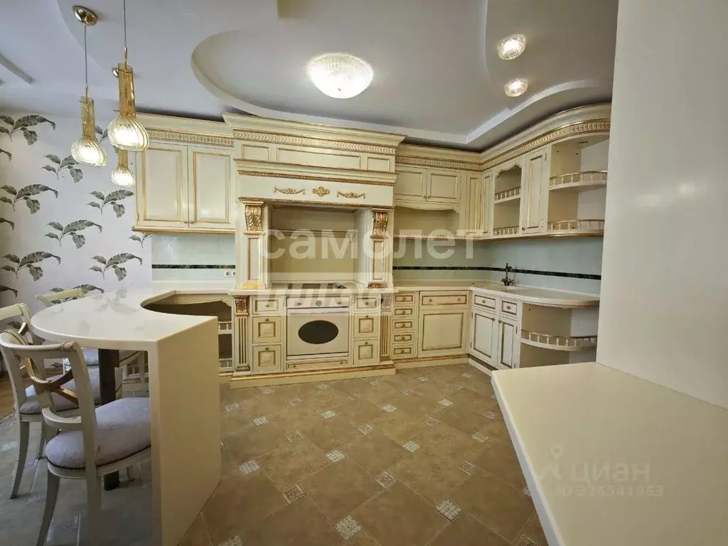 3-к кв. Свердловская область, Екатеринбург ул. Энгельса, 15 (142.0 м) - Фото 1