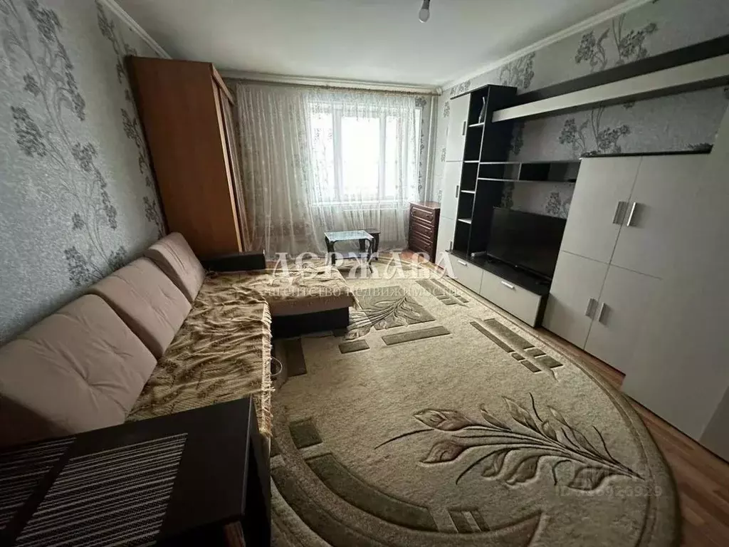 1-к кв. Белгородская область, Старый Оскол Макаренко мкр, 6 (39.0 м) - Фото 0