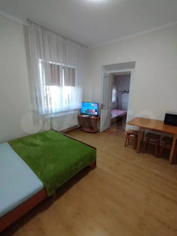 Комната 23 м в 2-к., 2/4 эт. - Фото 0