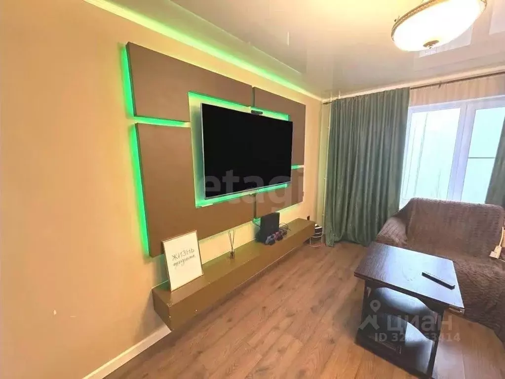 3-к кв. Курская область, Курск Орловская ул., 34 (59.7 м) - Фото 1