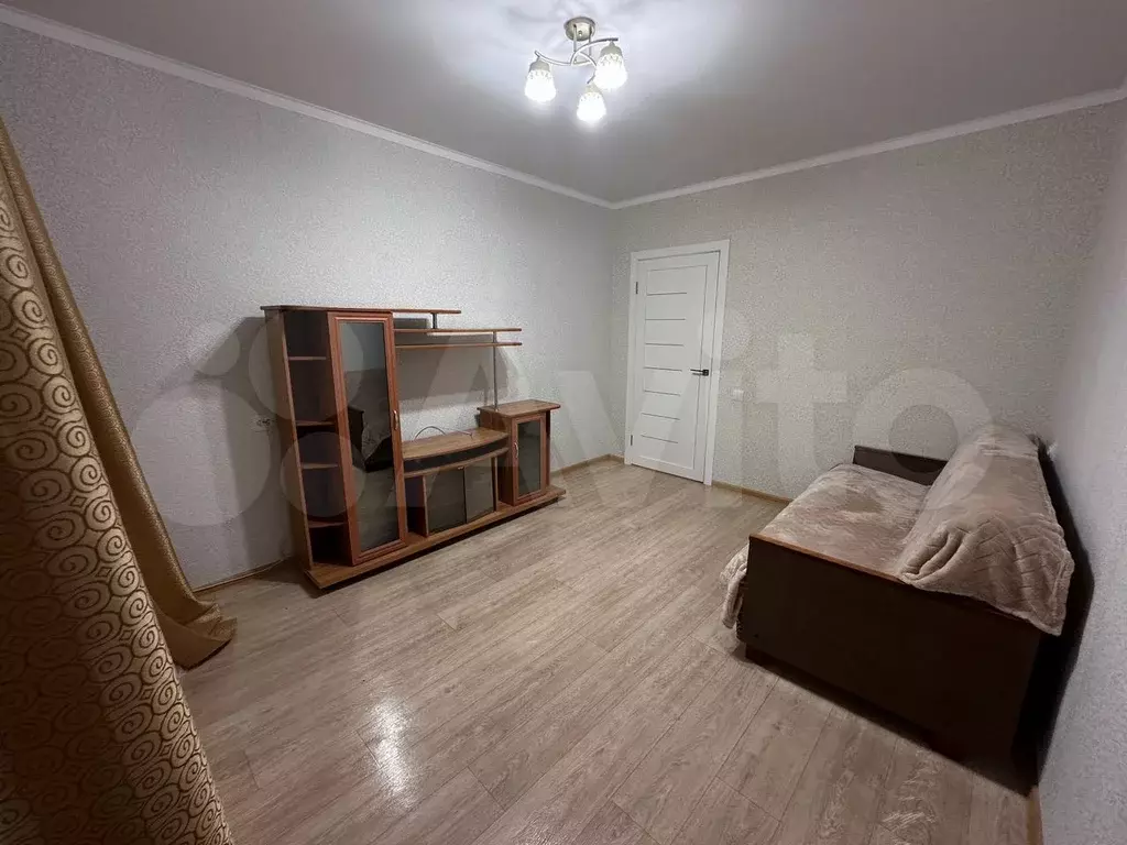 1-к. квартира, 32 м, 1/5 эт. - Фото 1