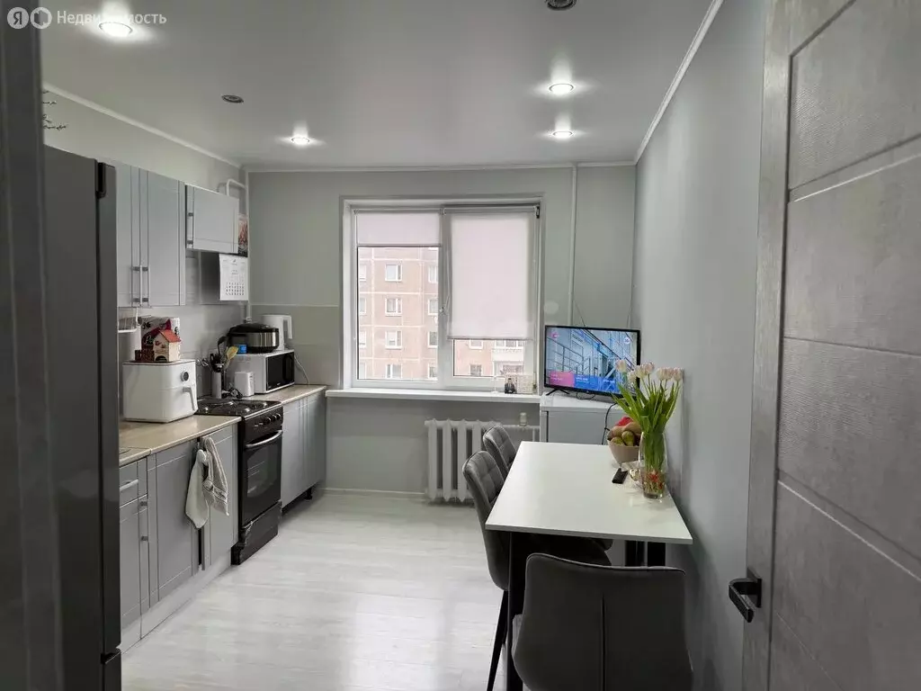 3-комнатная квартира: Калининград, улица Согласия, 9 (69 м) - Фото 2