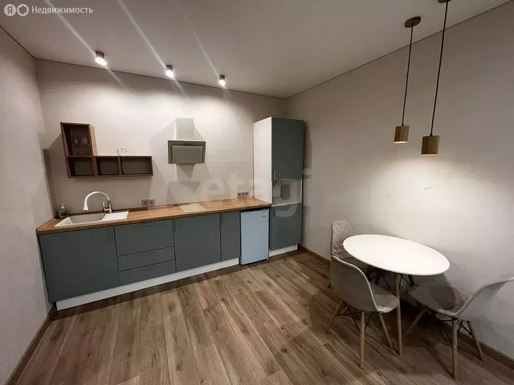 2-комнатная квартира: Кисловка, микрорайон Северный, улица Марины ... - Фото 1