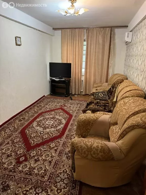 3-комнатная квартира: Махачкала, улица Габитова, 16В (69.8 м) - Фото 1