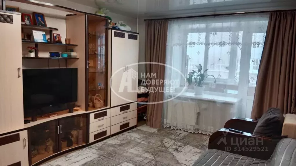 2-к кв. Удмуртия, Сарапул Молодежная ул., 17 (48.0 м) - Фото 0