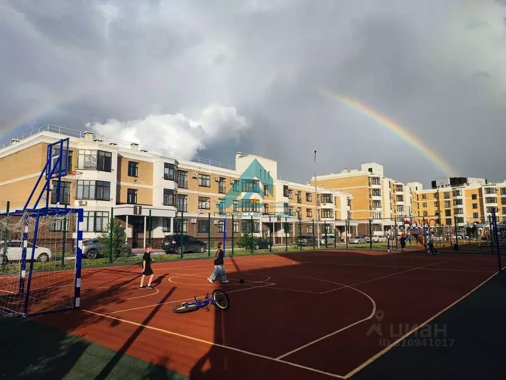 1-к кв. Оренбургская область, Оренбург ул. Ильи Глазунова, 2 (53.0 м) - Фото 1