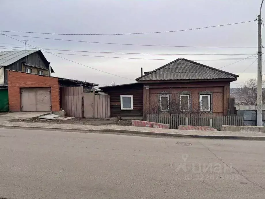 Дом в Красноярский край, Красноярск 4-я Продольная ул., 79 (66 м) - Фото 2