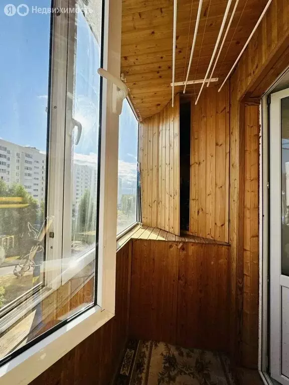 2-комнатная квартира: Нижнекамск, улица Рифката Гайнуллина, 20 (52.6 ... - Фото 1