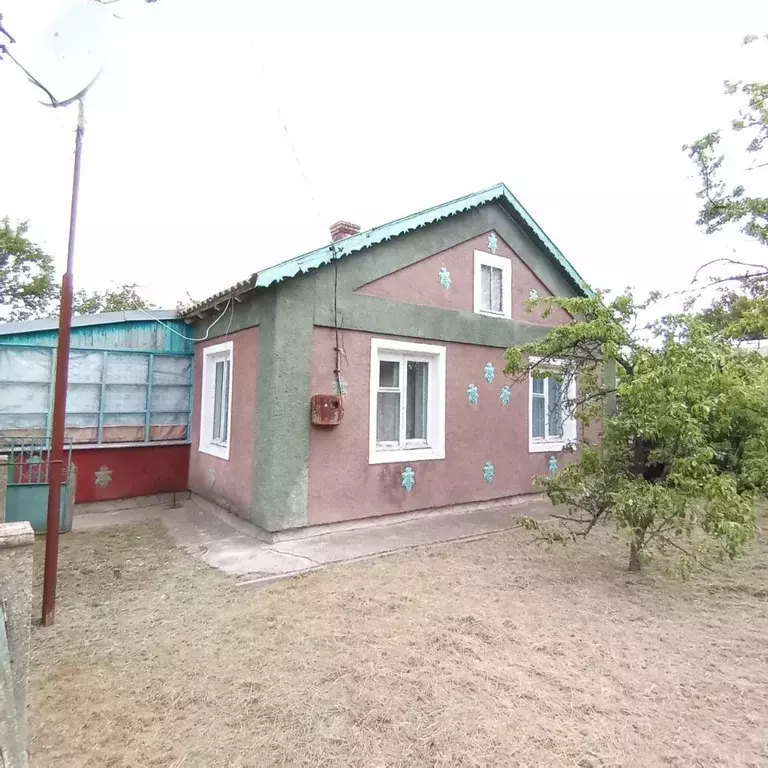 Дом в Крым, Красноперекопский район, с. Вишневка ул. Есенина (51 м) - Фото 0