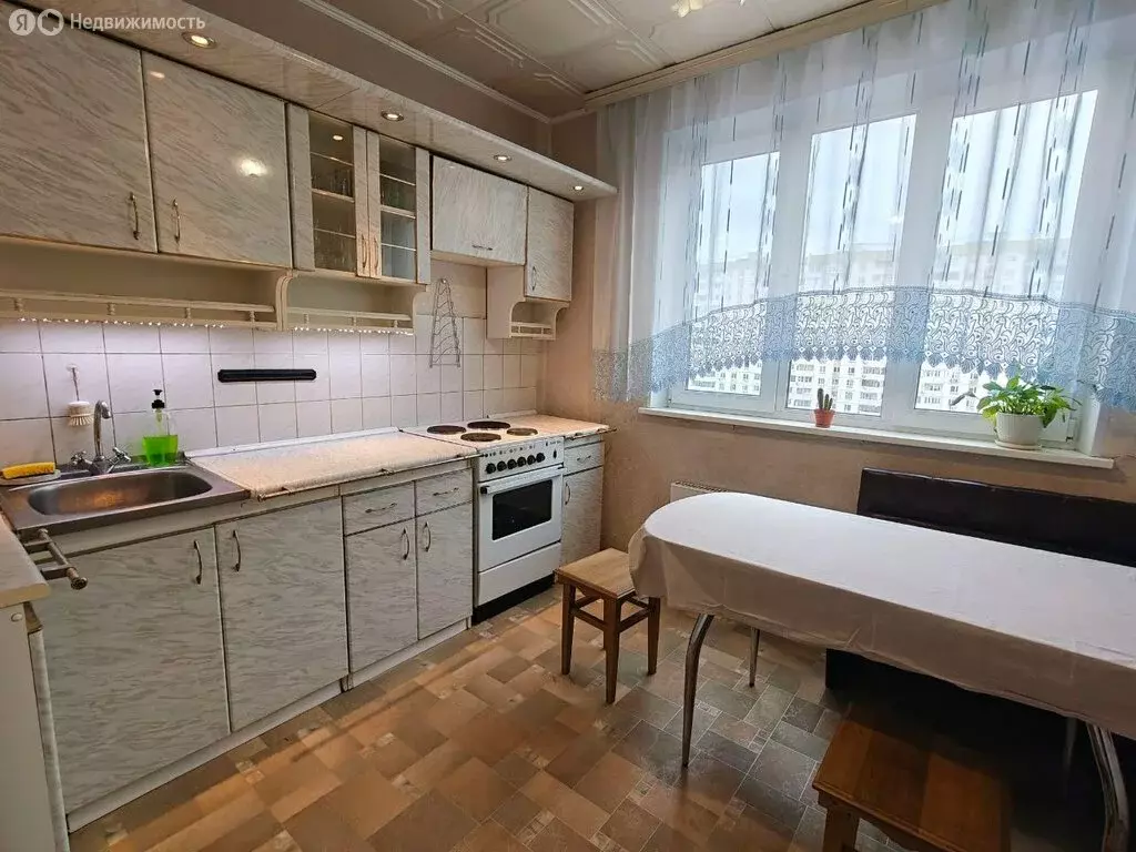 3-комнатная квартира: Москва, Марьинский бульвар, 11 (74.5 м) - Фото 1