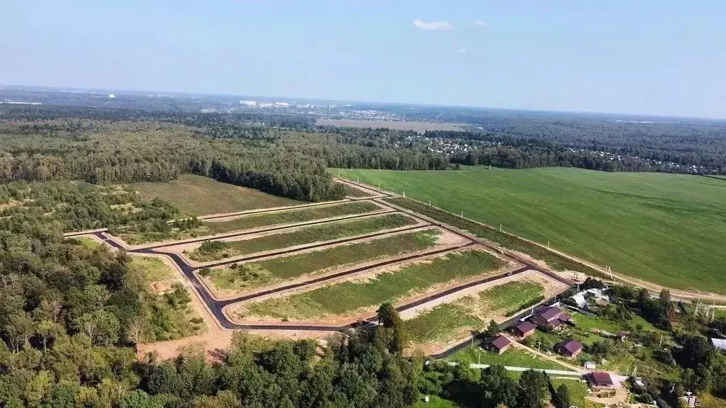 Участок в Калужская область, Боровский муниципальный округ, д. ... - Фото 1