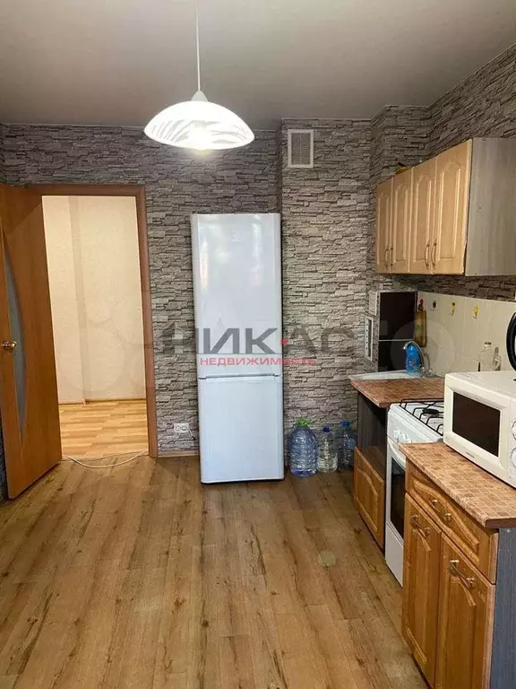 2-к. квартира, 60 м, 1/5 эт. - Фото 1