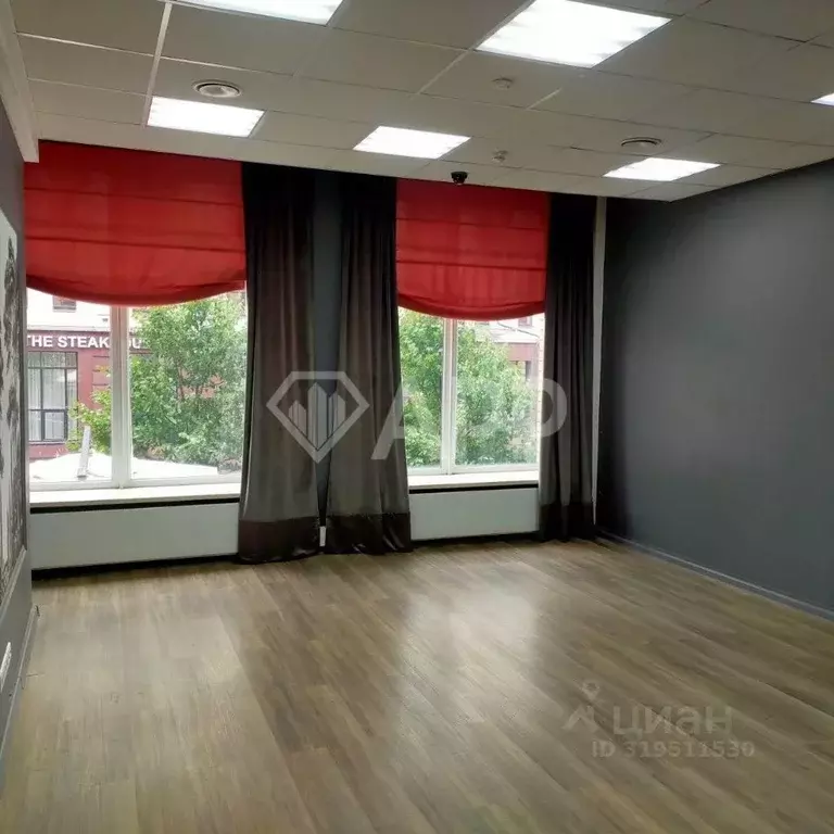 Офис в Татарстан, Казань ул. Карла Маркса, 5 (150 м) - Фото 0