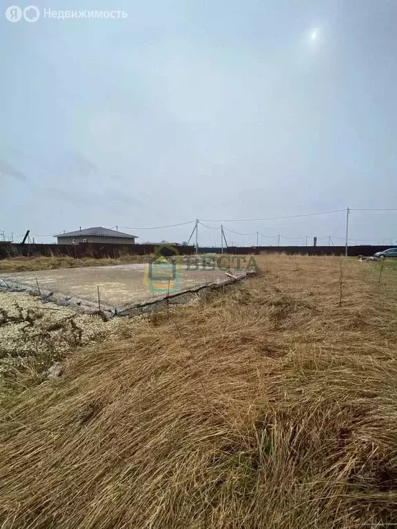 Участок в деревня Малое Кикерино, Длинная улица (10.06 м) - Фото 1