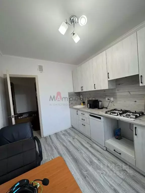 3-к кв. Белгородская область, Белгород ул. Буденного, 3 (65.4 м) - Фото 1