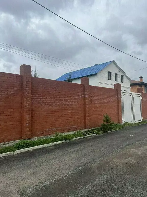 Дом в Челябинская область, Челябинск Кузнечная ул., 22 (301 м) - Фото 1