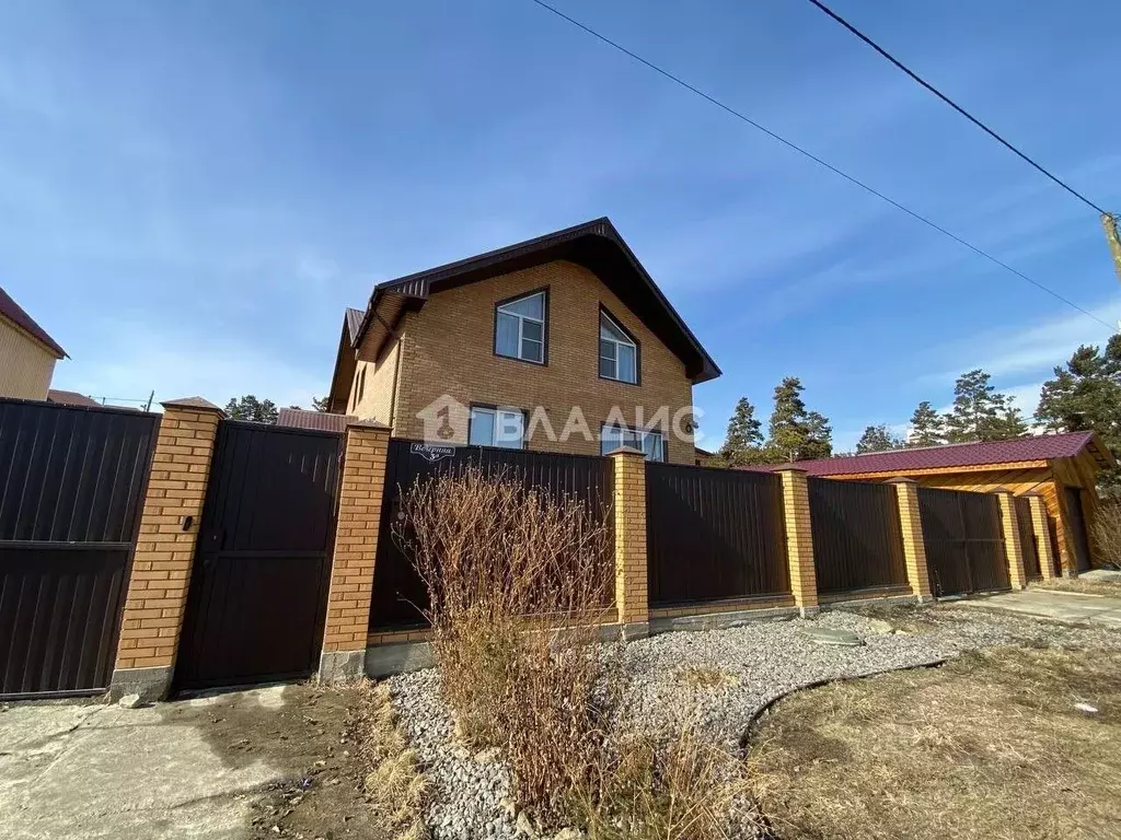 Дом в Бурятия, Улан-Удэ Зеленый мкр, ул. Вечерняя, 3А (294 м) - Фото 1