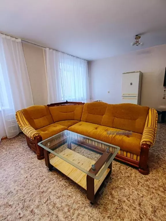 2-к кв. Алтайский край, Барнаул Новгородская ул., 26 (71.0 м) - Фото 0