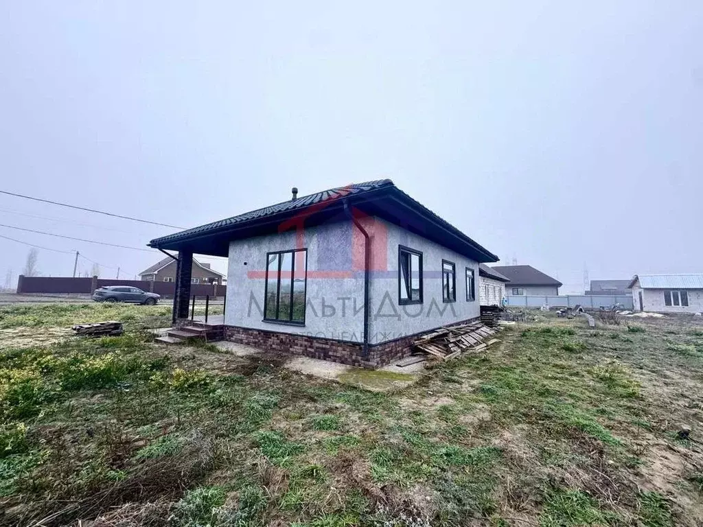 Дом в Белгородская область, Старый Оскол ул. Эдуарда Григорьева (90 м) - Фото 1