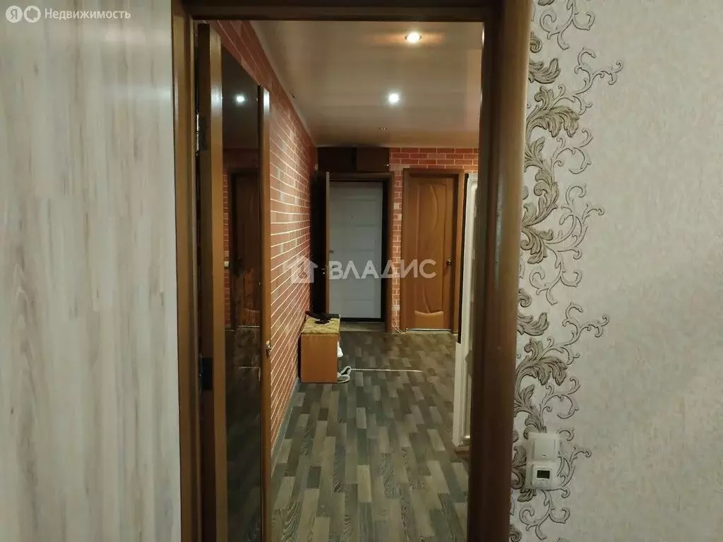 3-комнатная квартира: Собинка, Красноборская улица, 1А (56 м) - Фото 1