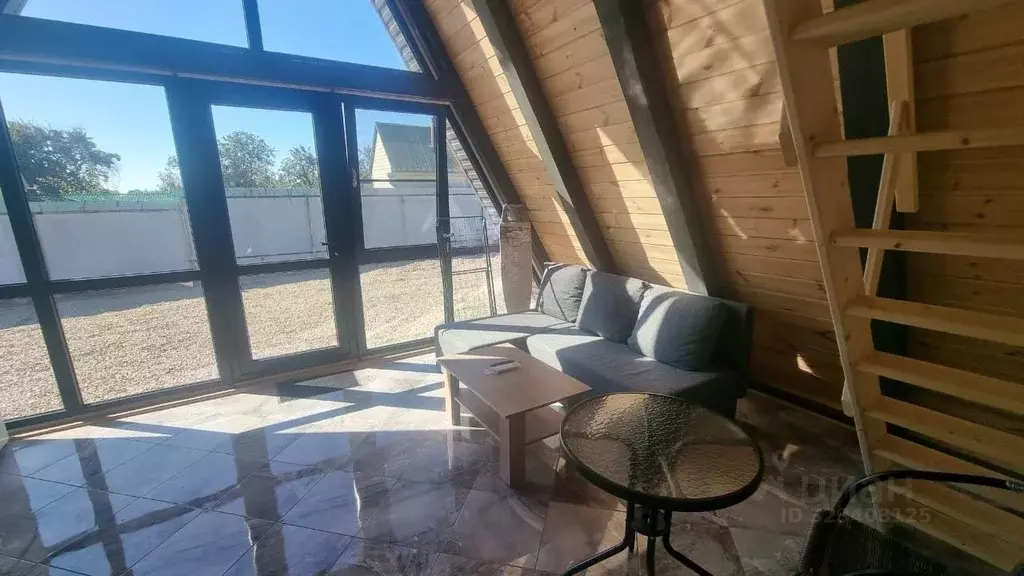 Дом в Краснодарский край, Темрюкский район, Тамань ст-ца ул. Карла ... - Фото 2