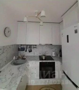 3-к кв. Свердловская область, Екатеринбург ул. Дорожная, 12 (60.1 м) - Фото 2