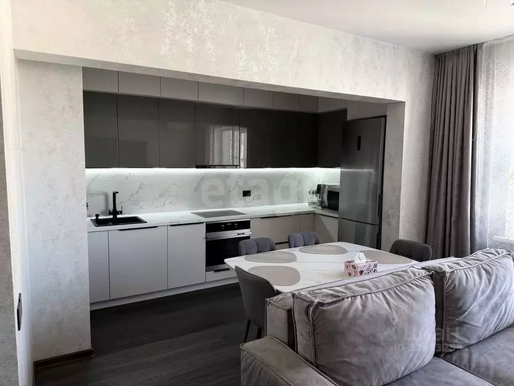 3-к кв. Иркутская область, Иркутск ул. Лермонтова, 81/15 (70.8 м) - Фото 1